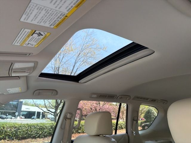 2017 INFINITI QX80 Base