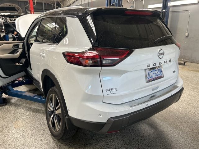 2025 Nissan Rogue SL