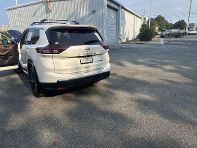 2025 Nissan Rogue Platinum
