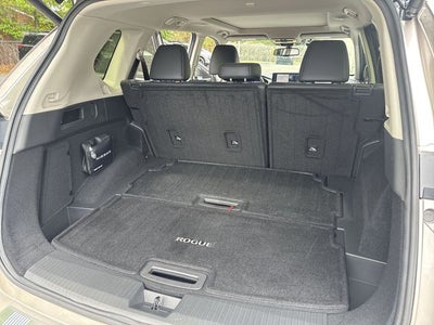 2024 Nissan Rogue Platinum