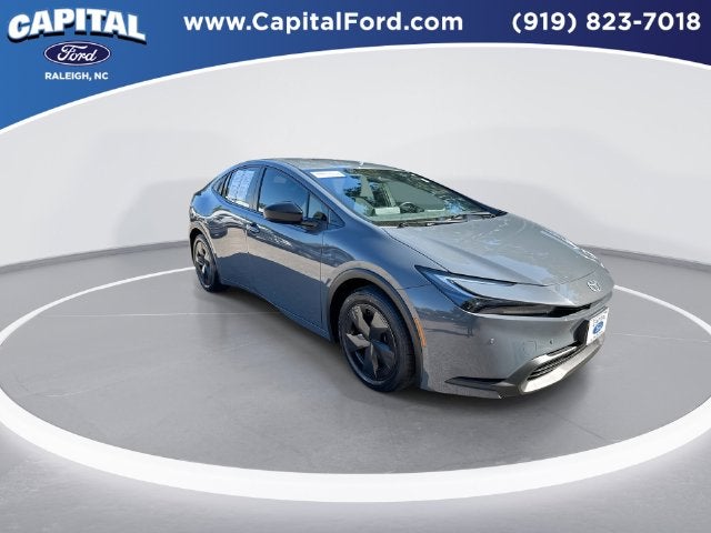 2025 Toyota Prius LE