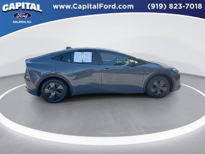 2025 Toyota Prius LE