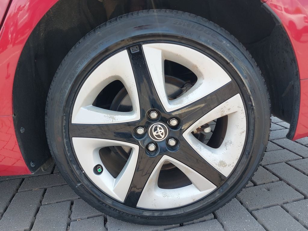 2016 Toyota Prius Three Touring