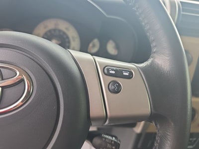 2014 Toyota FJ Cruiser Base