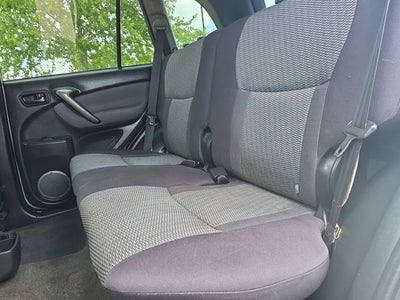 2005 Toyota RAV4 Base