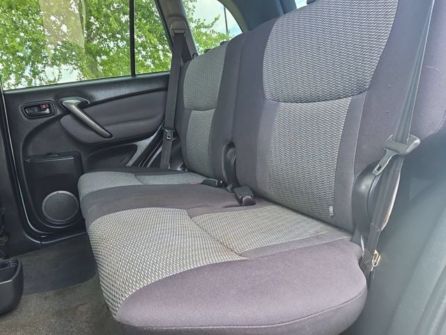 2005 Toyota RAV4 Base