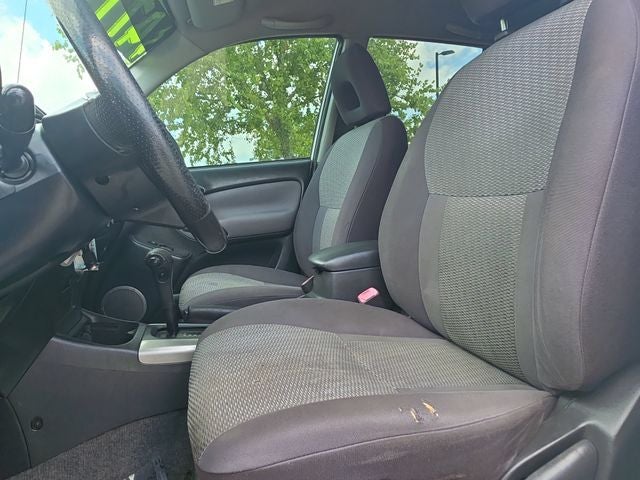 2005 Toyota RAV4 Base