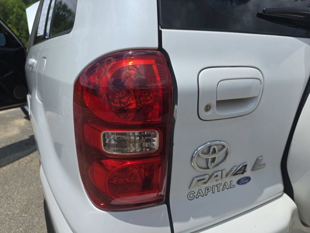 2005 Toyota RAV4 Base