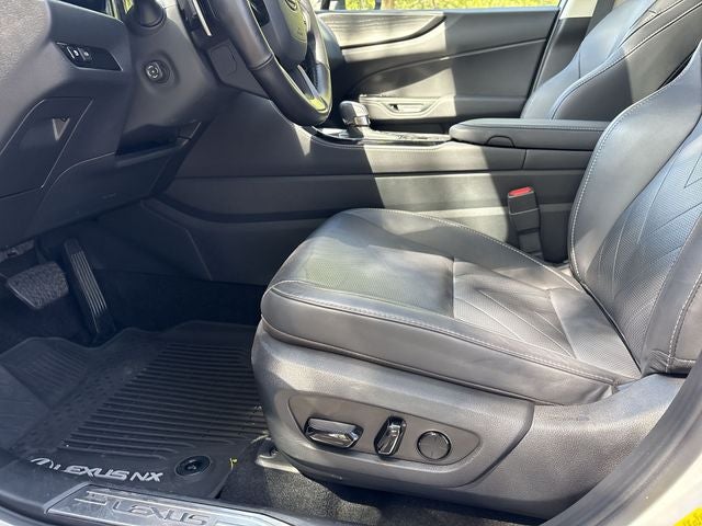 2024 Lexus NX 450h+ Luxury