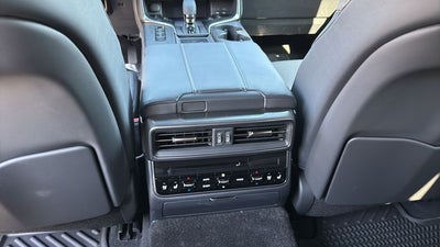 2025 Lexus LX 700h Overtrail