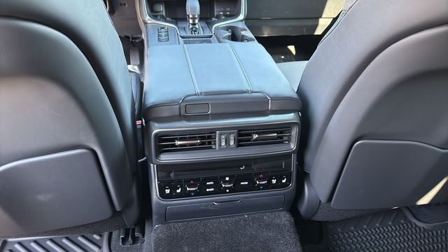 2025 Lexus LX 700h Overtrail
