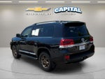2017 Toyota Land Cruiser Base