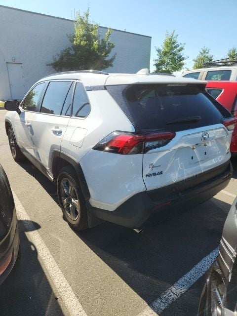 2025 Toyota RAV4 Hybrid LE