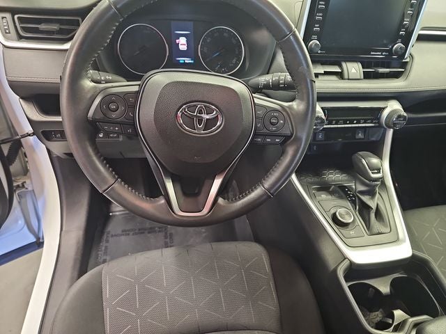 2020 Toyota RAV4 Hybrid XLE