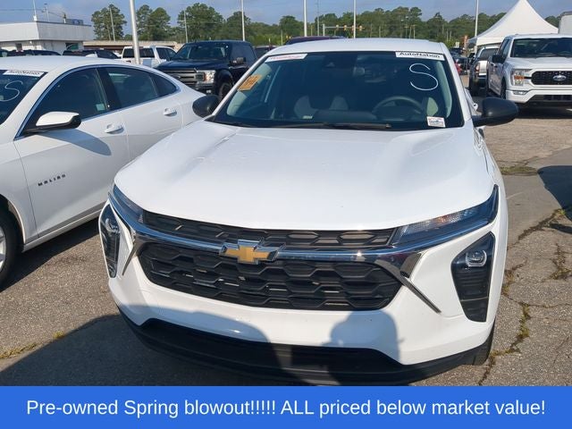 2025 Chevrolet Trax LS