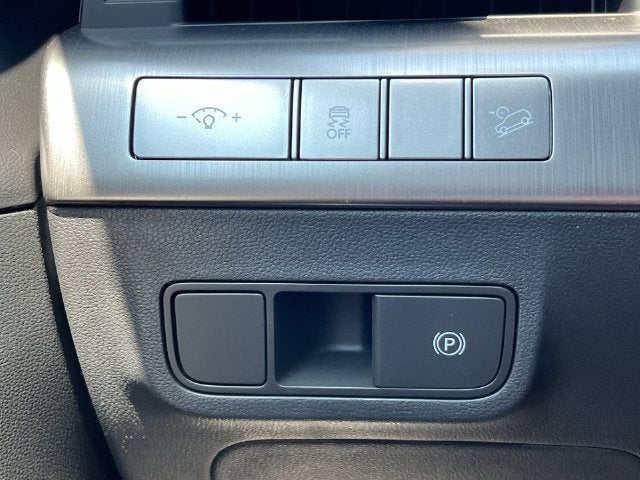 2027 Hyundai Kona SE