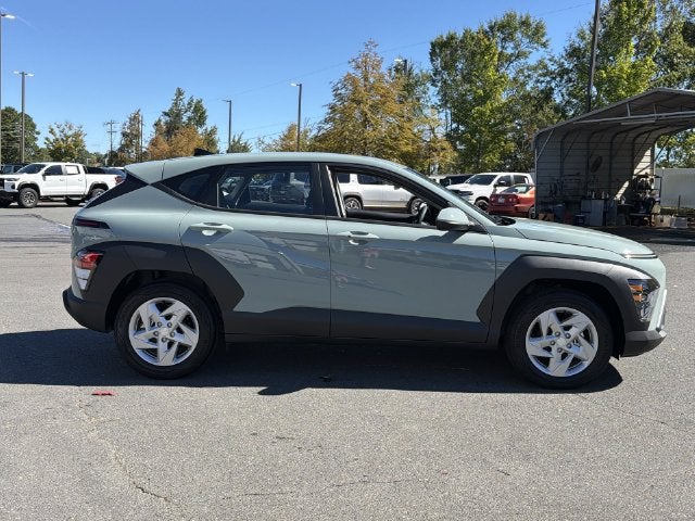 2027 Hyundai Kona SE