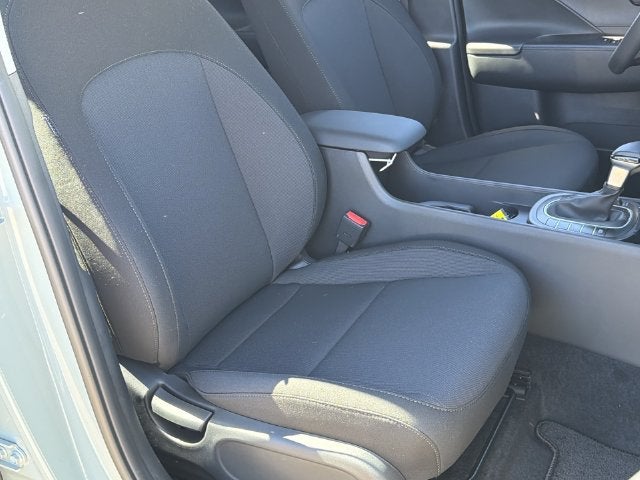 2027 Hyundai Kona SE