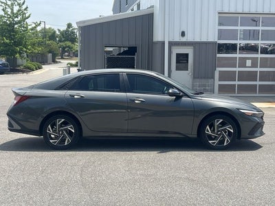 2025 Hyundai Elantra Hybrid SEL Sport