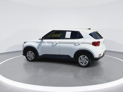 2022 Hyundai Venue SE