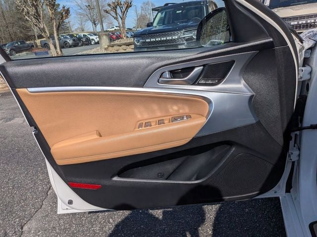 2022 Genesis G70 3.3T