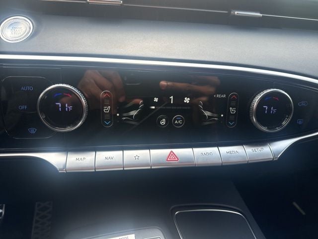 2023 Genesis GV70 2.5T