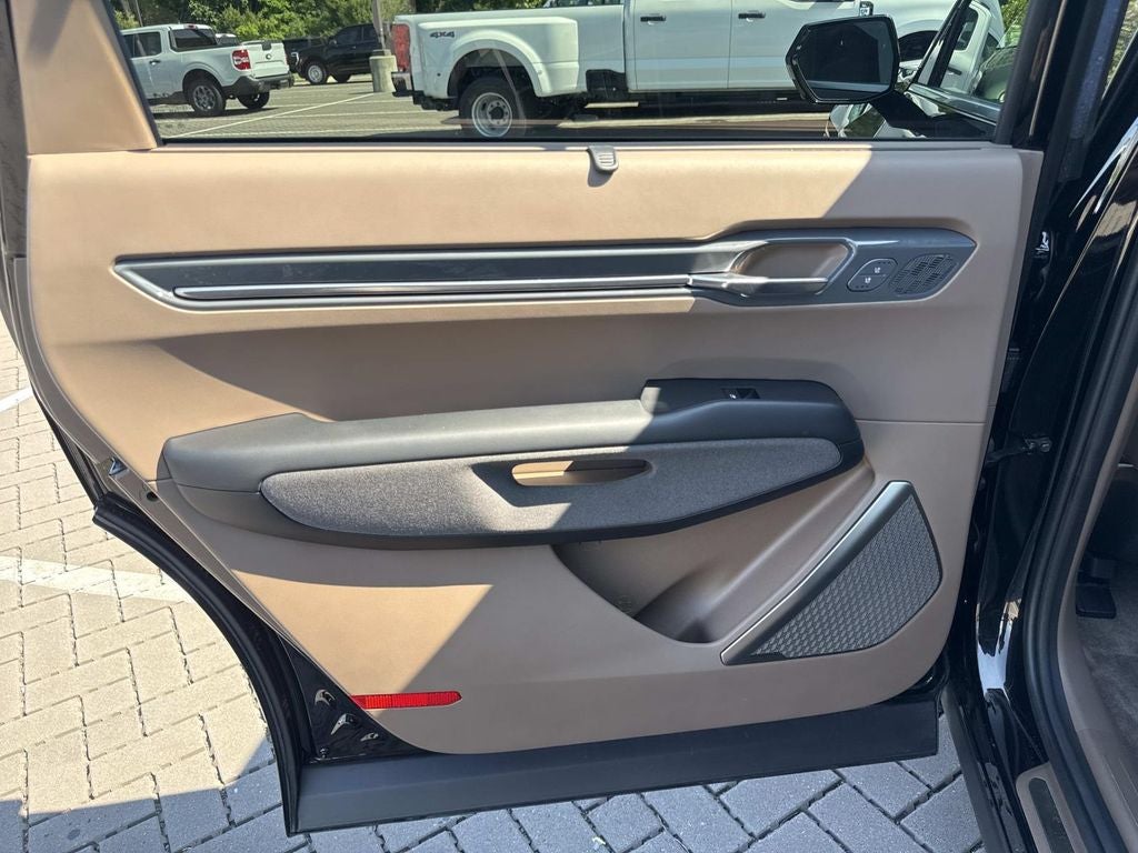2024 Kia EV9 Land