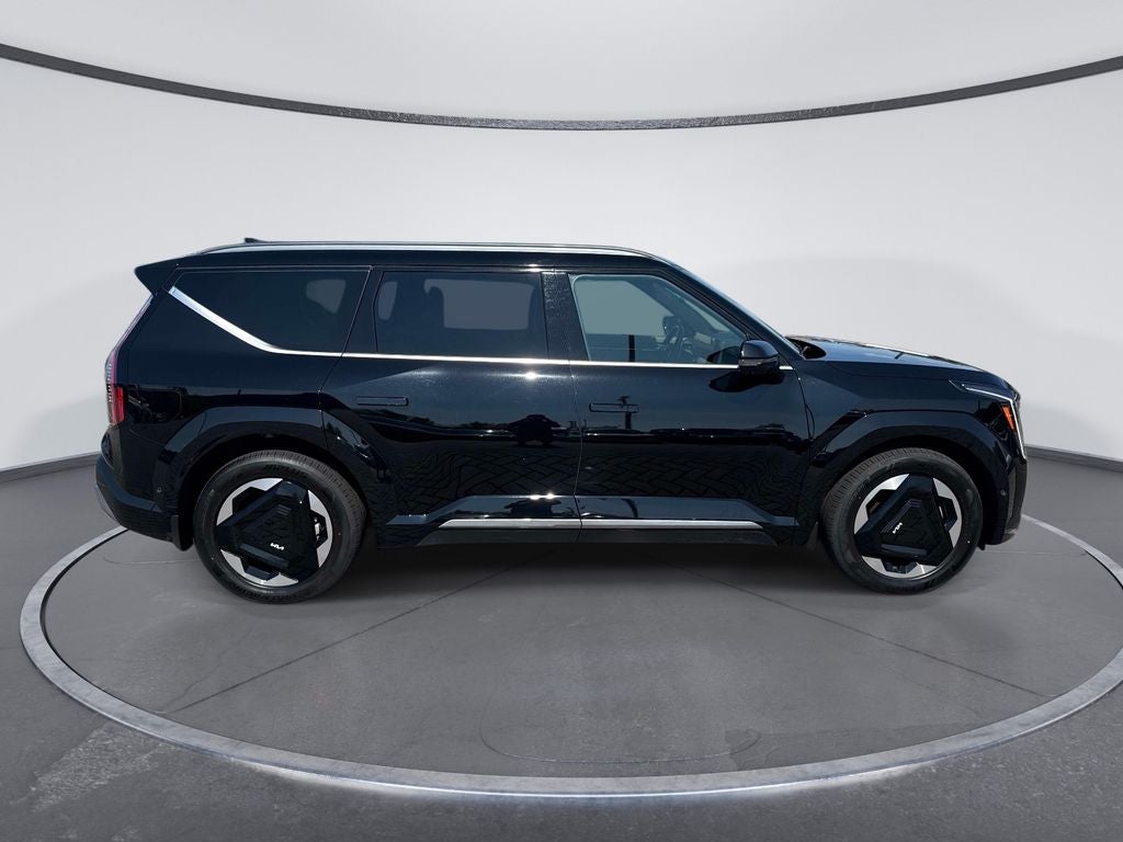 2024 Kia EV9 Land