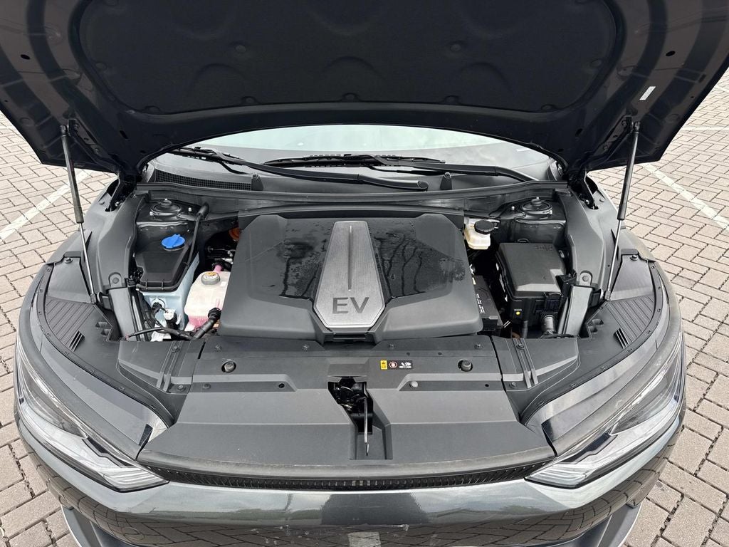 2024 Kia EV6 Light