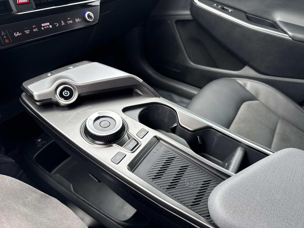2024 Kia EV6 Light