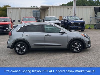 2022 Kia Niro LXS