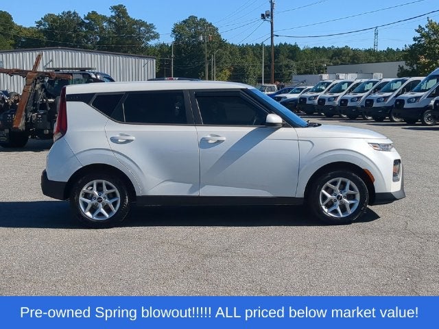 2022 Kia Soul LX