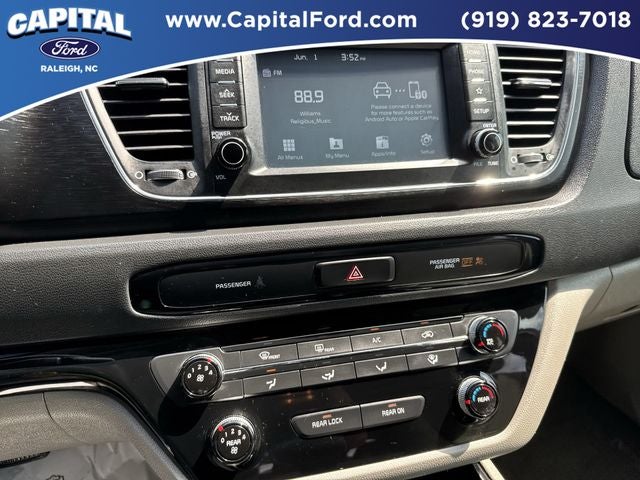 2021 Kia Sedona LX