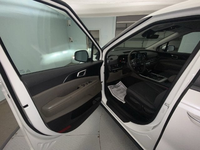 2025 Kia Carnival LX