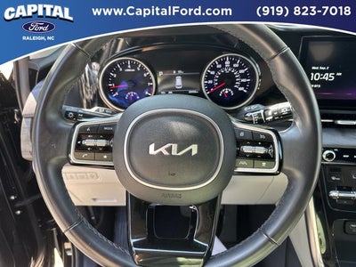 2024 Kia Carnival EX