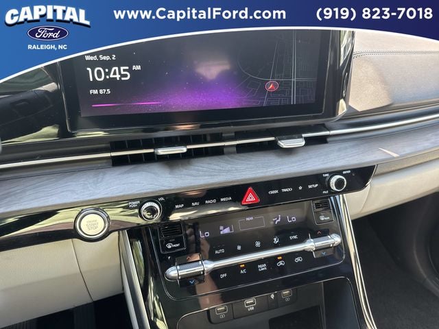 2024 Kia Carnival EX