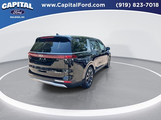2024 Kia Carnival EX