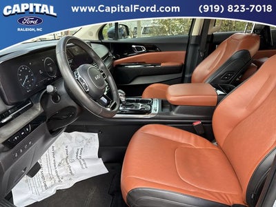 2024 Kia Carnival SX