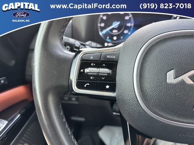 2024 Kia Carnival SX