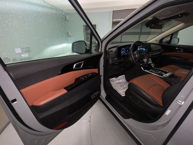 2024 Kia Carnival SX