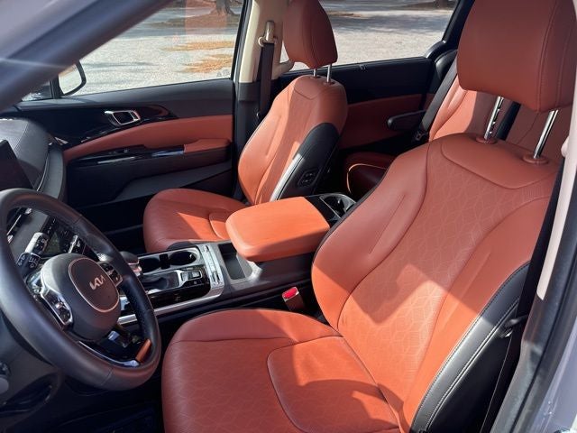 2023 Kia Carnival SX