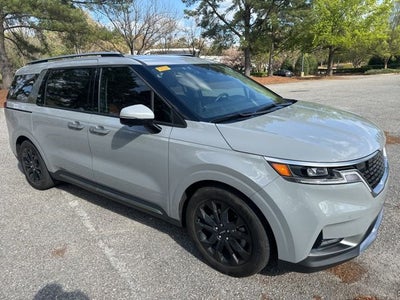 2023 Kia Carnival SX