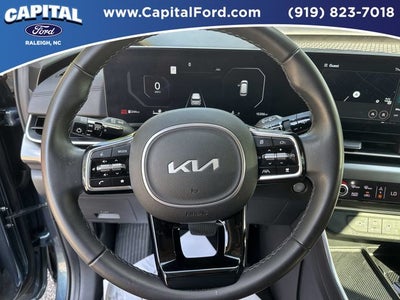 2025 Kia Carnival SX