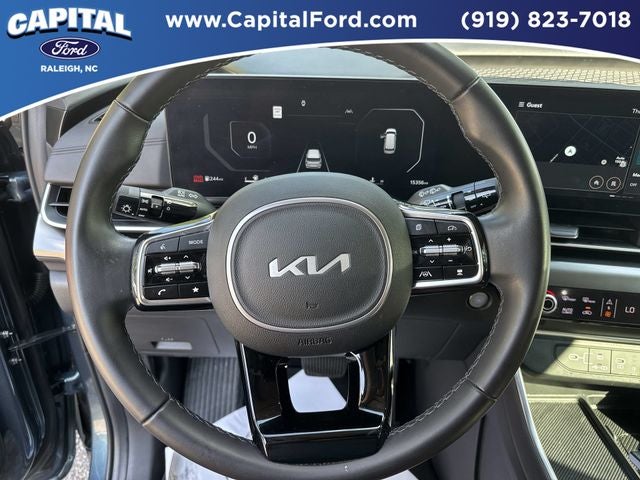 2025 Kia Carnival SX