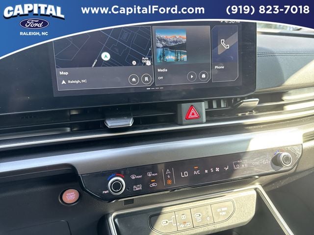 2025 Kia Carnival SX