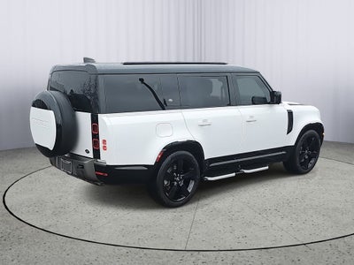 2023 Land Rover Defender 130 X-Dynamic SE