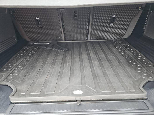 2020 Land Rover Defender 110 HSE