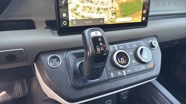 2022 Land Rover Defender 110 SE