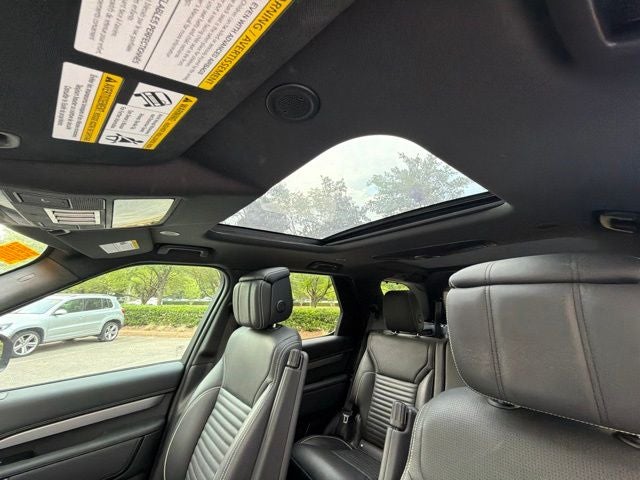 2024 Land Rover Discovery Dynamic SE