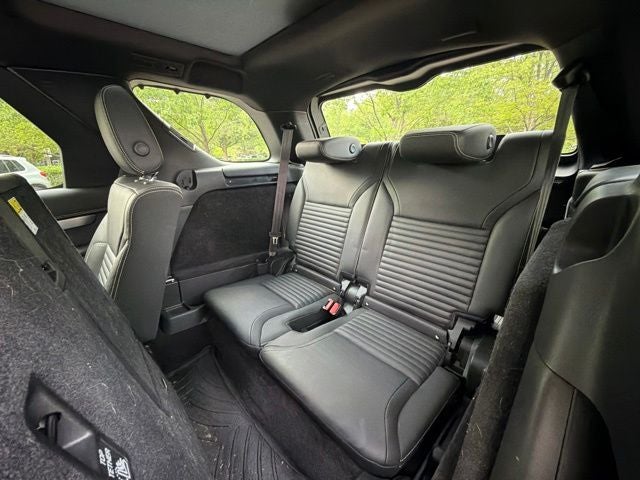 2024 Land Rover Discovery Dynamic SE
